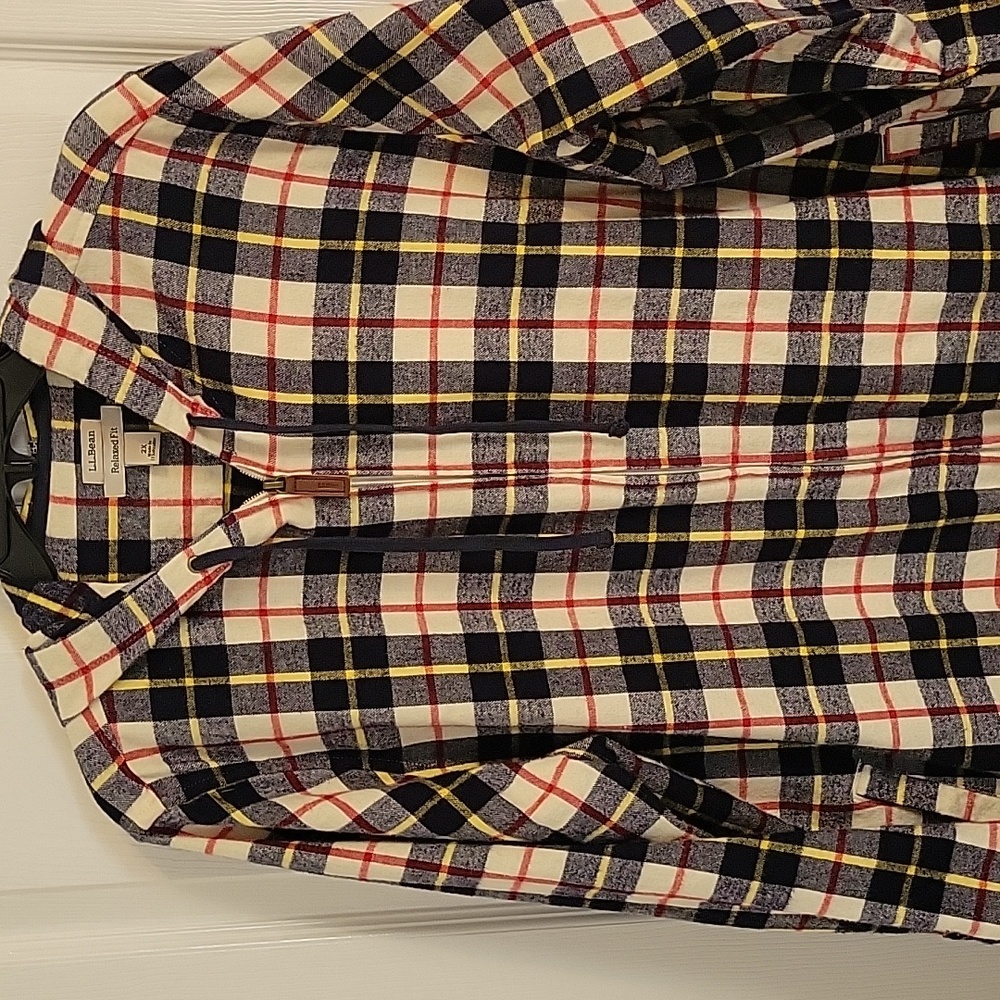 LL BEAN Womens plaid hooded jacket